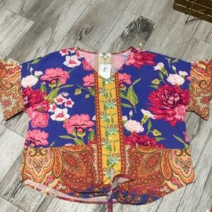 Umgee blouse NWT size XL Multicolored floral